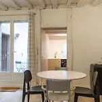 Duplex Avec Patio - Quartier Historique