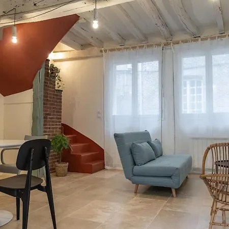 Duplex Avec Patio - Quartier Historique