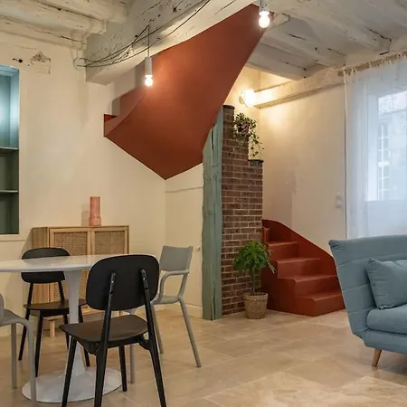 Duplex Avec Patio - Quartier Historique *