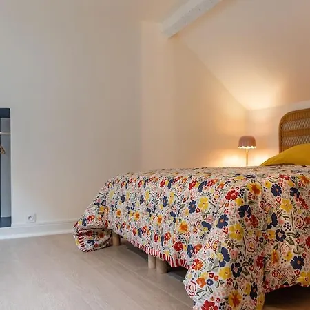 Duplex Avec Patio - Quartier Historique Apartman *