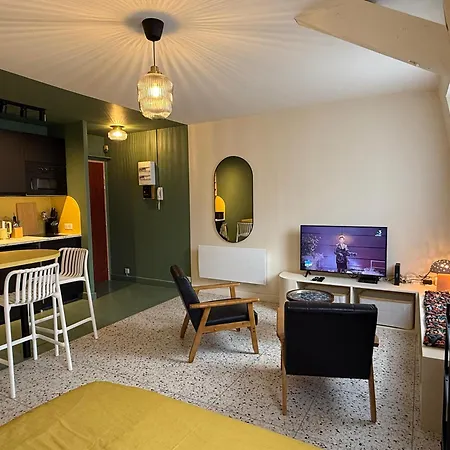 Duplex Avec Patio - Quartier Historique Moulins (Allier)